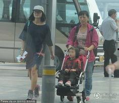 狗仔爆料戴口罩视频在线观看,戴口罩神秘人物视频曝光，真相即将揭晓